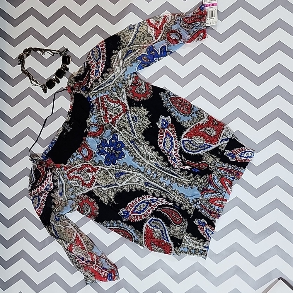 New With Tags womens Petite paisley shirt with rhinestones.